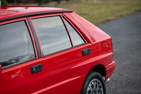 Lancia Delta Integrale HF - 12