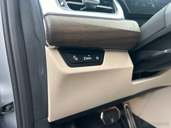 BMW X1 sDrive U11 360°- HeadUp - Nez.topení - DPH - 12