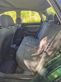Audi A4 1.6i - 12