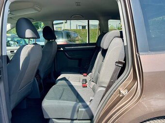 VW Touran 2.0 TDI 103 kW 7 míst,Nezá.Topení - 12