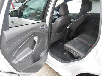 Prodám Ford KUGA ST-LINE 2.0 TDCi 110kW 4X4 - 12