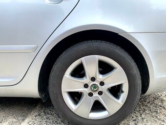 Škoda octavia 2 1.6 TDI 77kw | DE | 157tis km | 1. Majitel | - 12