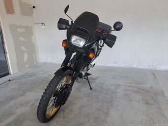 Honda NX 650 Dominátor - 12