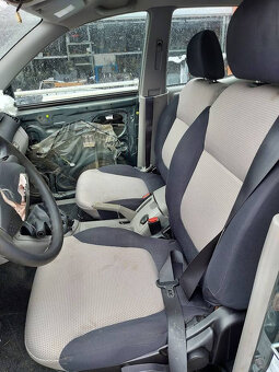 Mitsubishi L200 2,5DID 100kw kód motora: 4D56 - 12