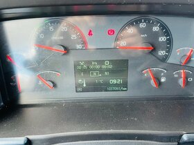 Volvo 420 EEV tahač - 12