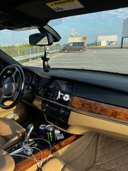 BMW X5 E70 4.8i | 2007 | MAX | 7 míst - 12