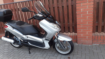 Yamaha X-Max 125 - 12