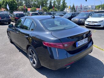 Alfa Romeo Giulia - 12
