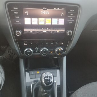 Škoda Octavia Combi 2.0 TDI - 12