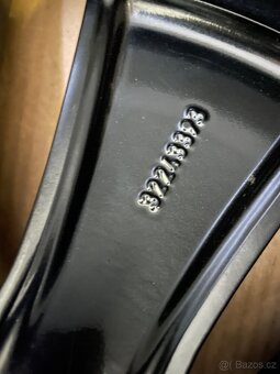 Orig zimni Volvo V90 S90 II r19 255/40/19 98% - 12