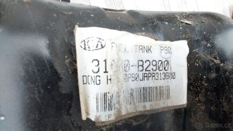 Kia Soul –Nádrž paliva - 12