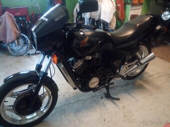 Honda VT 500 - 12