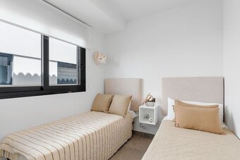 ŠPANĚLSKO, rodinný dům kousek od pláže Guardamar del Segura - 12