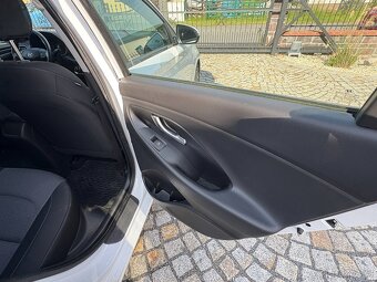 Hyundai i30 Fastback 1.0 T-GDI - 12