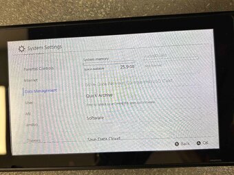Nintendo Switch 1 s příslušenstvím - 12