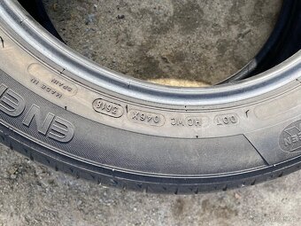 Pneu 205/55 R16 - 12