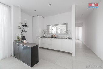 Prodej bytu 3+kk, 112 m², Zlín, ul. Lorencova - 12