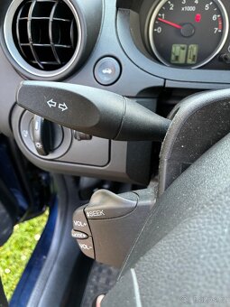Ford Fiesta 1,3i  klima,pěkný stav. - 12
