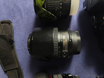 Nikon D5300 + 3 objektivy a další příslušenství - 12