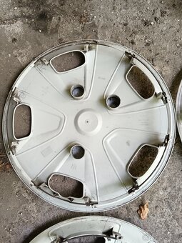 Originál poklice Ford r16 - 12
