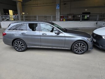 Mercedes-Benz C - 12