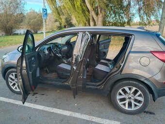 Kia Sportage 2.0CRDI - 12