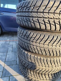 Sadu zimních kol Nokian 215/65R17,5x112 - 12