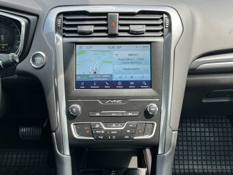 Ford Mondeo 2.0 Ecoblue 110kW TITANIUM - 12