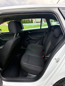 SKODA RAPID 1.6 TDI SPACEBACK - 12