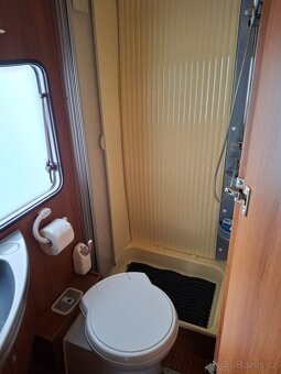 Karavan Carado - 12