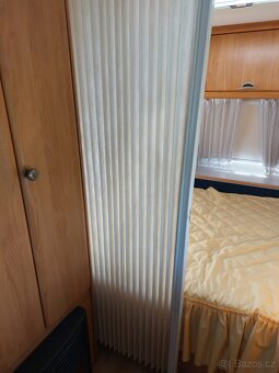 Prodám karavan Hobby 400sf,r.v.2004 + mover + předstan. - 12