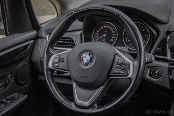 BMW Rad 2 Gran Tourer 220d xDrive Sport Line A/T - 12