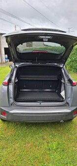 Peugeot 2008 ALLURE 1.5 BlueHDi 130 k EAT8, 2024, CZ - 12