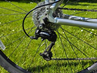 Trek 7300 FX velikost L-XL - 12