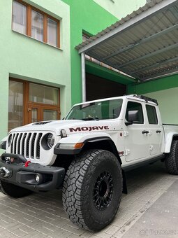 2021 Jeep Gladiator Mojave - 12