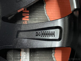 OCTAVIA 4 R18 NOVÁ ZIMNÍ SADA PERSEUS 225/45/18 95V 2024 - 12