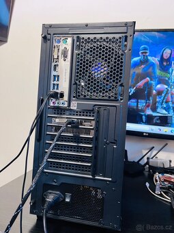 Herní pc Ryzen 5, 16GB DDR4, 2TB SSD+HDD, RX 570, Win 11 - 12