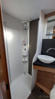 Obytné auto - Adria Coral XL - 12