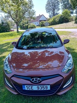 Hyundai i30 kombi - 12