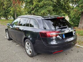 Opel Insignia 2.0 CDTI - 12