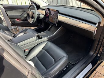 Tesla Model 3 Performance 2019 FSD, 0-100 za 3.4s - 12