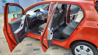 Toyota Yaris 1,0i - 51kw. HEZKÝ STAV - 1 MAJITEL. EURO 4 - 12