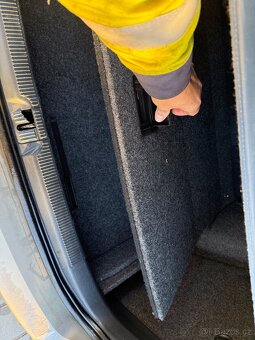 Škoda Octavia Combi 2 1.6 mpi facelift - 12