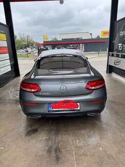 Mercedes-Benz Třídy C, Mercedes-Benz,220d, AMG line - 12