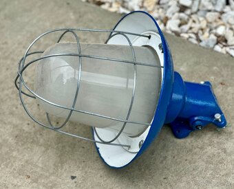 Stará INDUSTRY lampa litina smalt modrá - 12