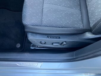 Škoda Octavia 2.0TDI 110kW 4X4 DSG STYLE PLUS / 1.MAJ., ČR / - 12