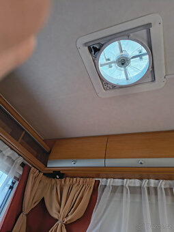 Obytné auto Ford Fortero - 12