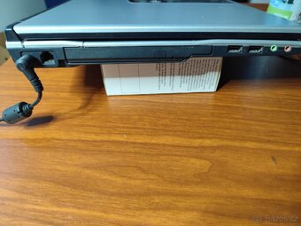 Notebook Fujitsu Siemens amilo L1310G - 12