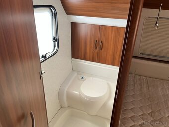 Prodám karavan Hobby 540 ufe, r.v.2018 + mover + předstan. - 12