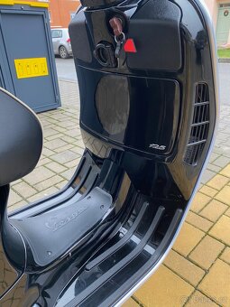 Piaggio Vespa GTS 125 Super Sport Top - 12